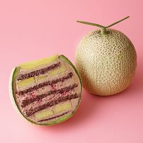 バレンタイン限定 まるごとメロンケーキ