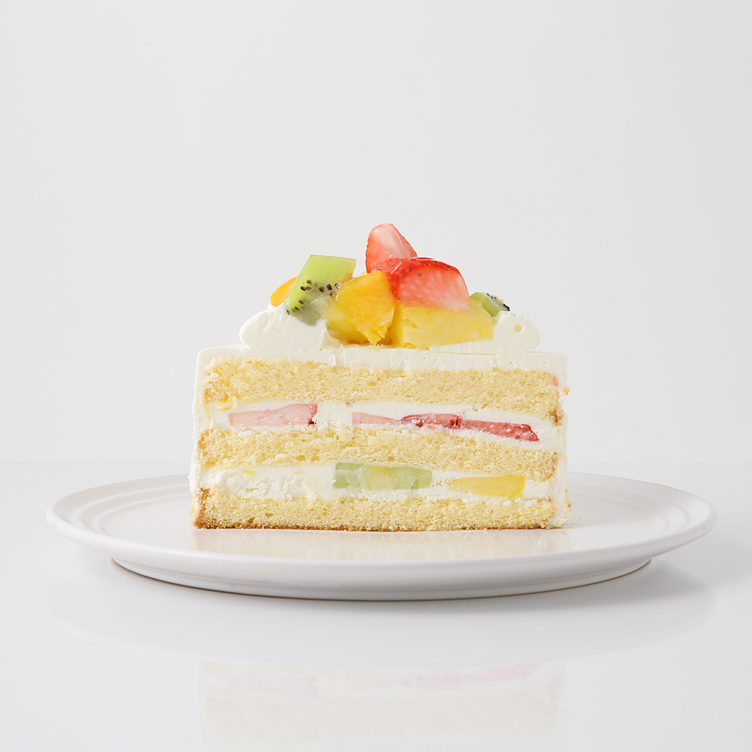 旬の完熟フルーツバースデーケーキ 7号 21cm（ﾊﾟﾃｨｽﾘｰｱﾝｸﾞﾚｰｽﾞ