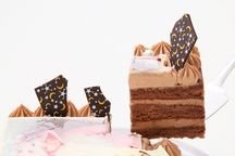 【横浜の人気店・ナッシュカッツェ】スクエア型フォトチョコ生クリームデコレーションケーキ 9cm 3