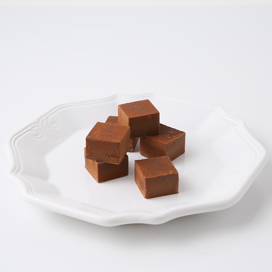 生チョコレート 16個入×4種（スイート、ストロベリー、抹茶、マンゴー） 3