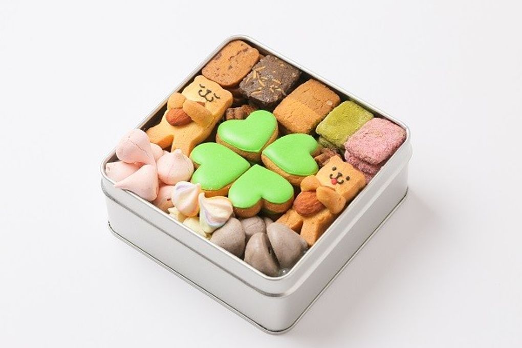 お菓子の宝石箱・くま缶(中)×緑のクローバー クッキー、メレンゲ、焼き菓子 2