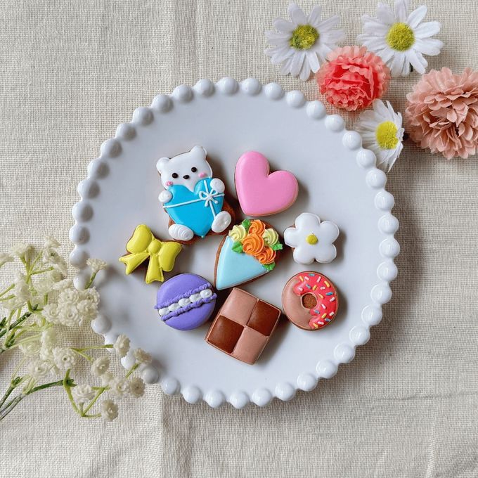 3/14まで ★～真っ白テディVer～ホワイトデー缶★カラフルで可愛いアイシングクッキー＆ザクザククッキー  2