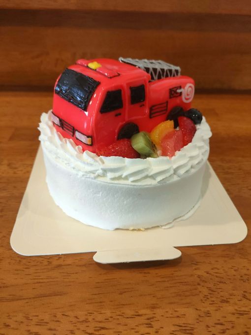 乗り物立体ケーキ 5号 15cm 2
