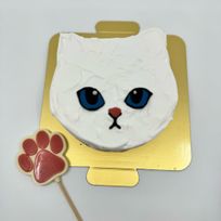 白ねこちゃん（レアチーズ＆ベリー）ムースケーキ