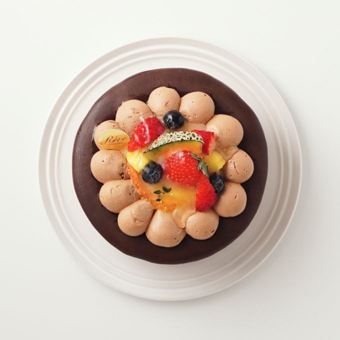 フルーツで飾り付けチョコドリップケーキ 5号 3