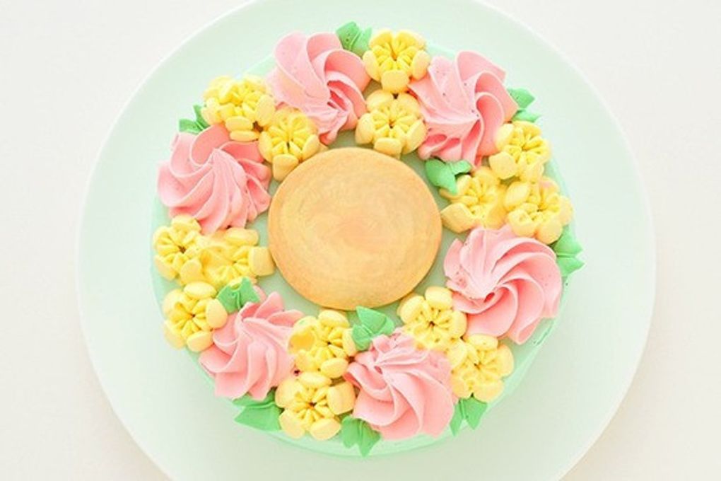 お花畑デコレーション バタークリームケーキ 5号 15cm 3