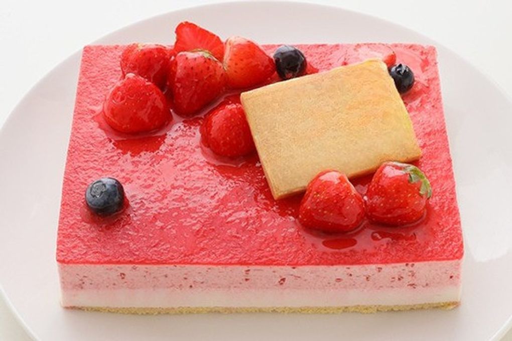 低糖質ケーキ 砂糖不使用！ 苺ココナッツ 18×17cm 6.5号  2