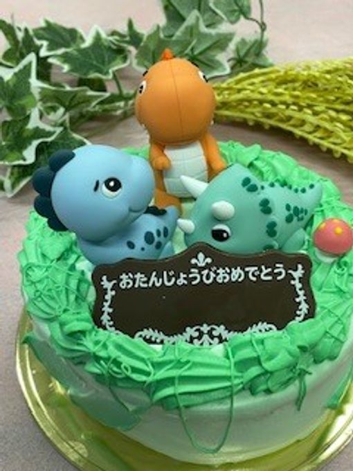 シン恐竜ケーキ 2