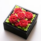 『食べられるお花のケーキ』【シャイニングレッド】Anniversaryボックスフラワーケーキ＜ミニサイズ＞ 1