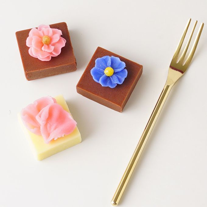 【Cake.jp限定】食べられるお花のバレンタインチョコレート/9個入  6