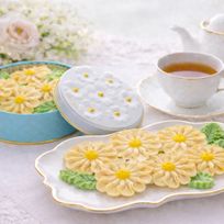 花咲く焼菓子「お花のぼうろ（マーガレット）」3缶セット｜オリジナル紙袋を3枚｜ホワイトデー2026