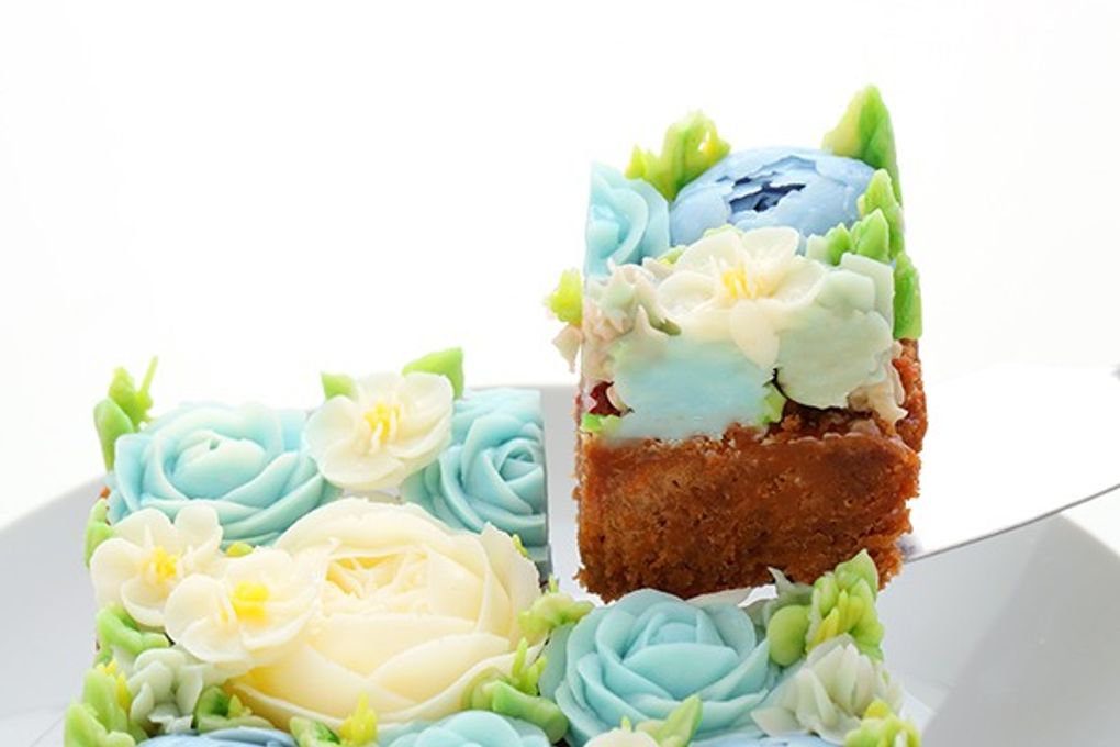 『食べられるお花のケーキ』Charmant Blue ボックスフラワーケーキ 5