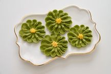 花咲く焼菓子「お花のぼうろ（抹茶餡）」3缶セット｜オリジナル紙袋を3枚 2