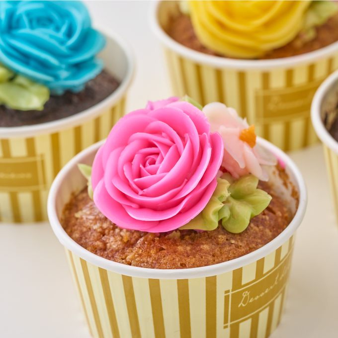 【特別ギフトに】✿食べられるお花のカップケーキ＜4個セット＞ 1