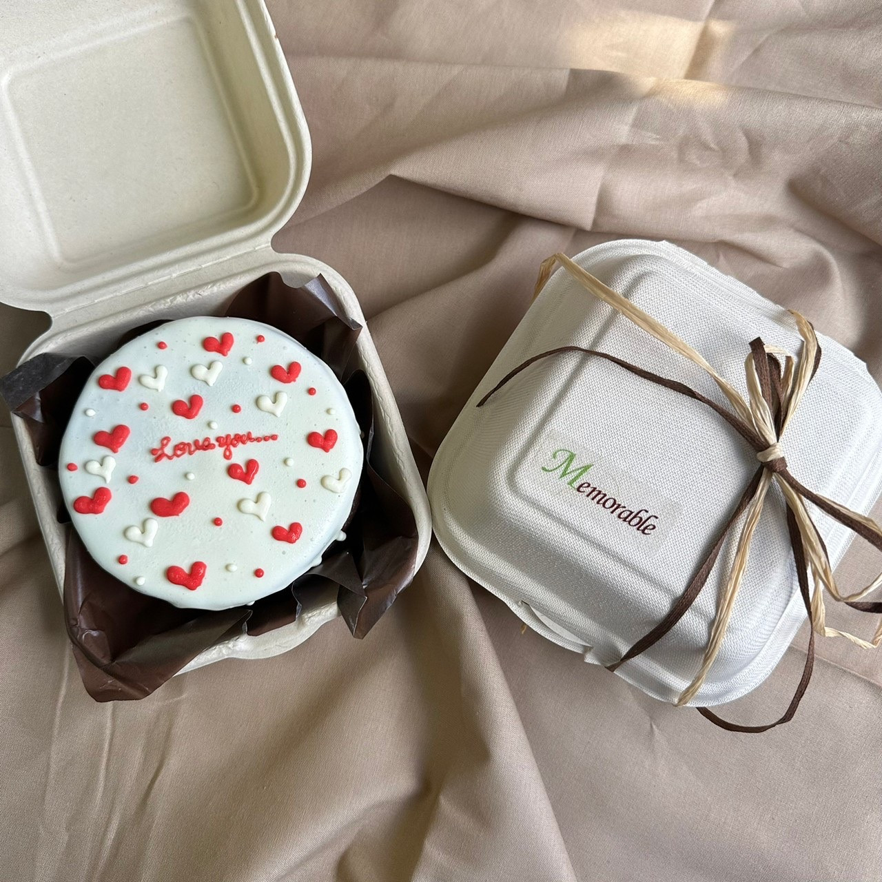 デザインが選べる濃厚チョコドリップランチボックスケーキ（ハート）3号 2