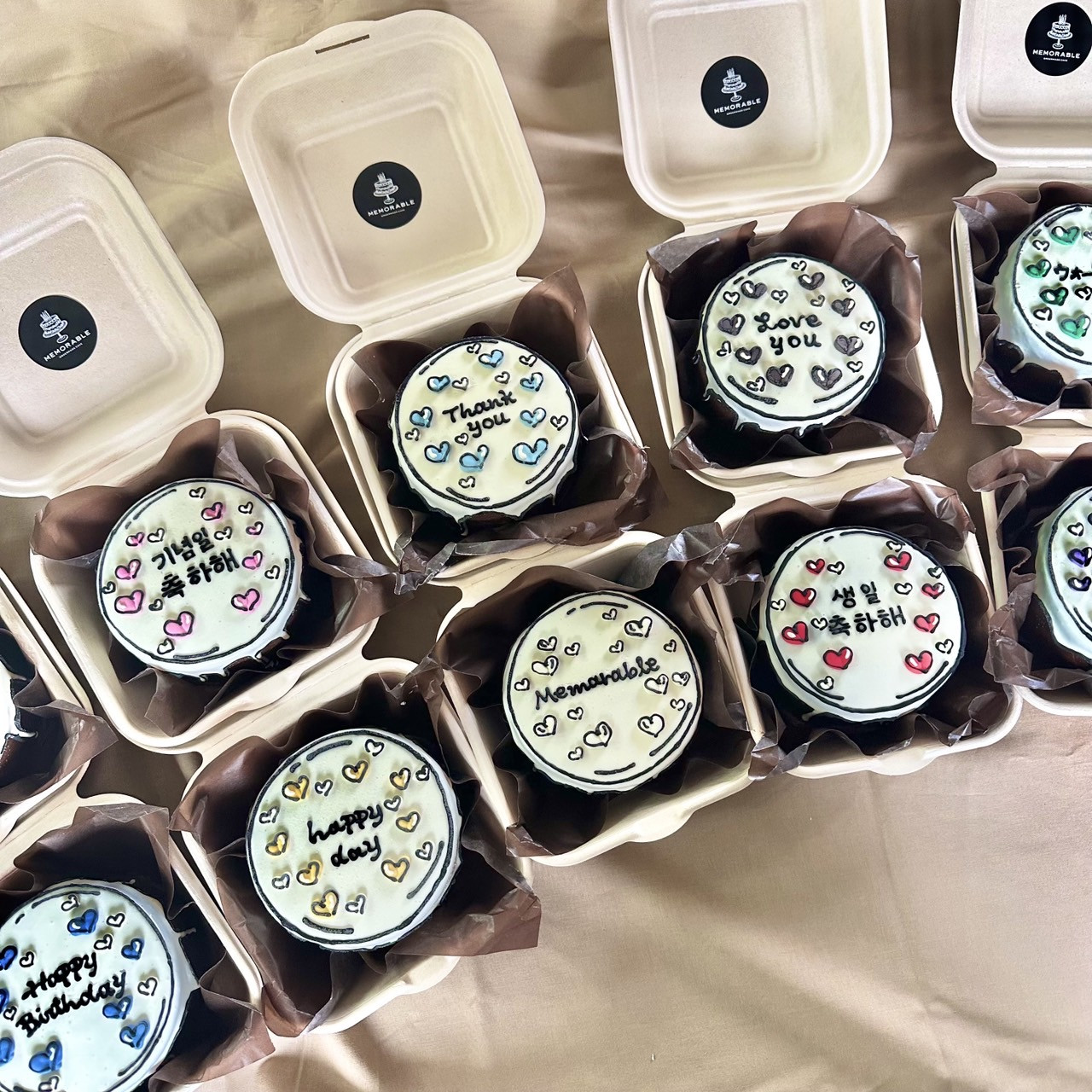 デコカラーが選べる！ハートのドリップ2Dケーキ ランチボックス
