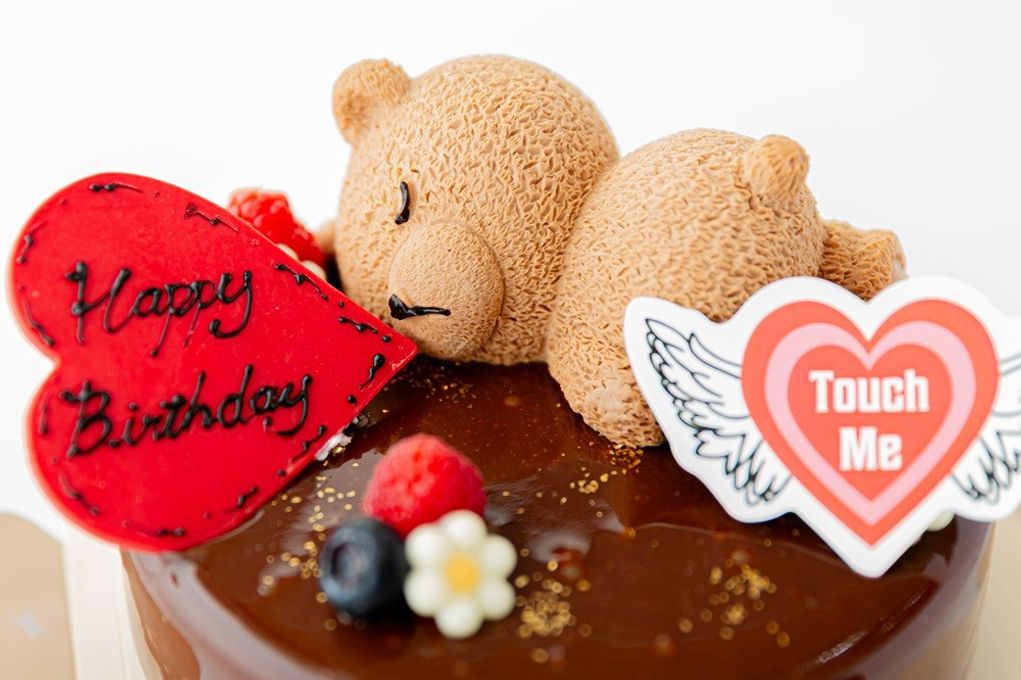 動画で想いを贈る くまちゃんのチョコレートムースケーキ 2