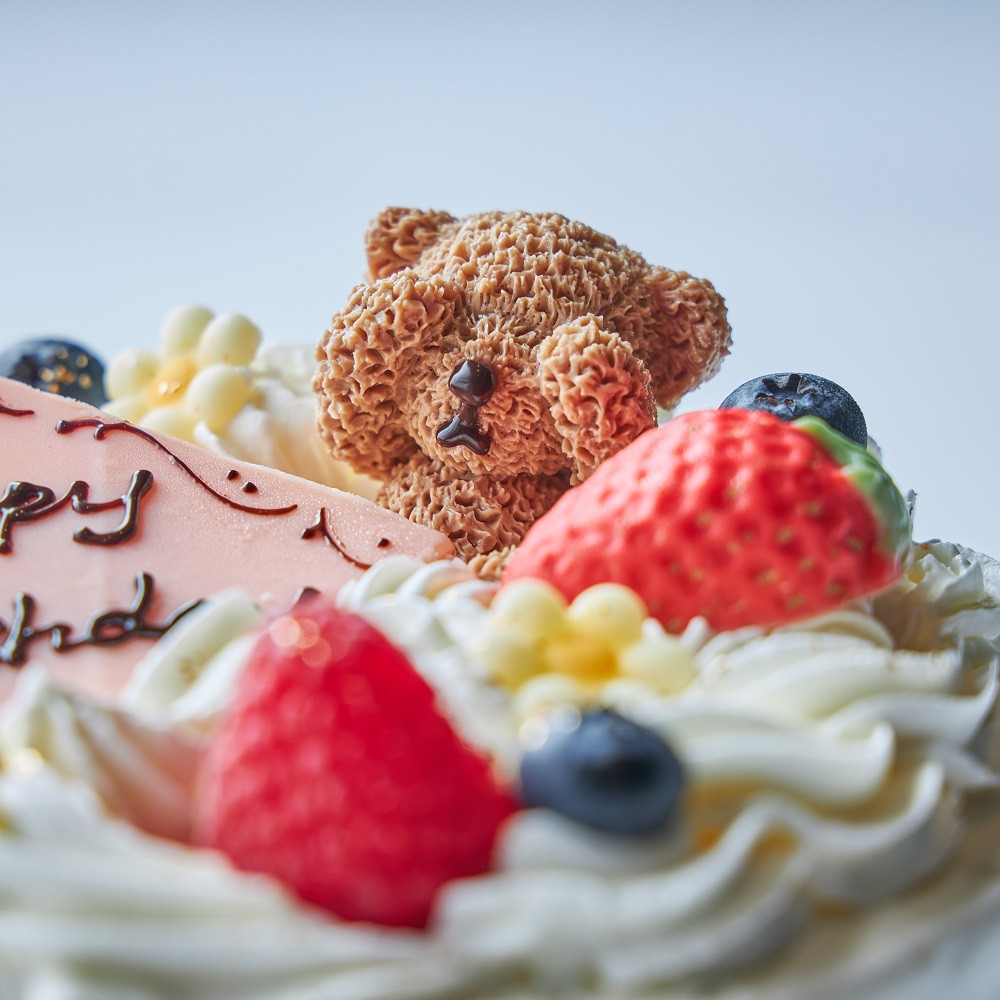 ちびっこくまちゃんのホワイトクリームケーキ 6号（ベリーズ
