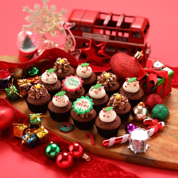 ミニクリスマスホリデーボックス（12個）（ベラズカップケーキ