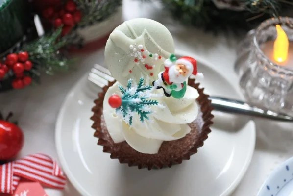 Xmasカップケーキケース付き 値下げしました！】 Xmas カップケーキ 2個入りを2セット マフィン