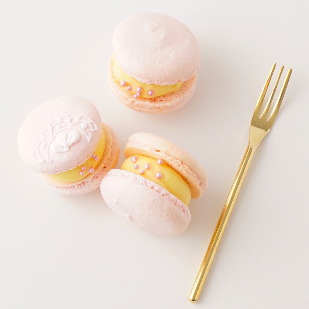3個入り♡レース柄ホワイトチョコマカロン（KITTY SWEETS