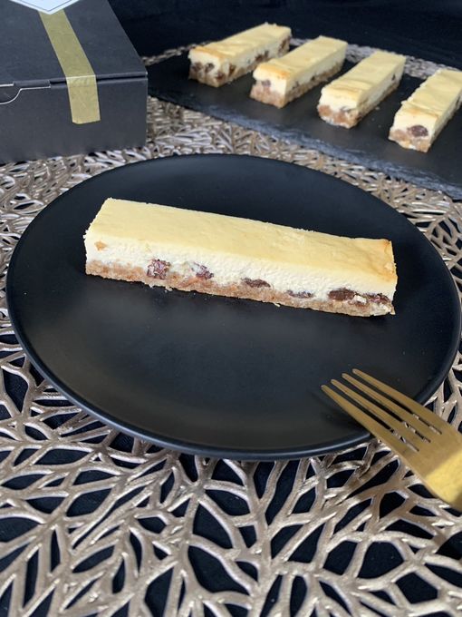 スティックチーズケーキMIXギフトＢＯＸ【ラムレーズン＆クッキークリーム】（5本入）☆誕生日プレゼントや記念日にも♪ 3