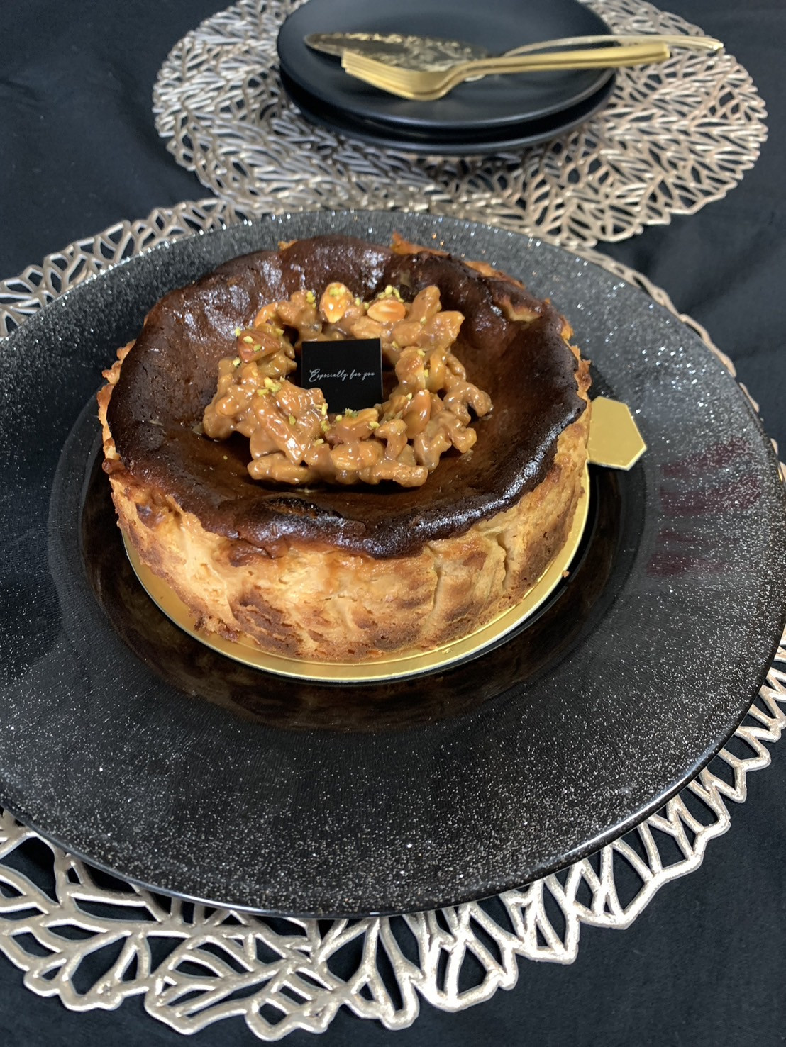 季節 ロイヤルキャラメルバスクチーズケーキ バレンタインやホワイトデー や にも