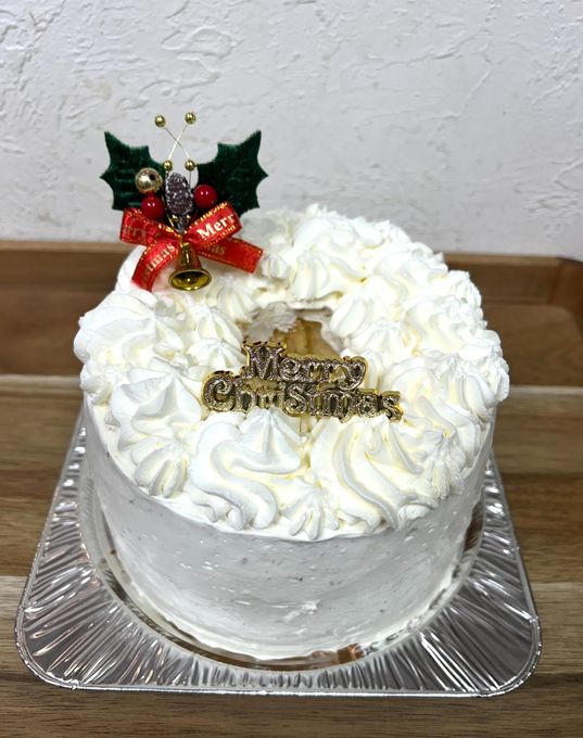 生クリームたっぷりクリスマスシフォンケーキ クリスマス2024 1