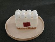 ホワイトレアチーズケーキ～国産ラズベリーコンフィチュール～ クリスマス2023 3