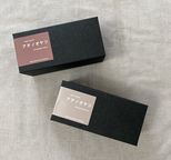 ※パッケージは黒箱でシールの色はランダムです 2