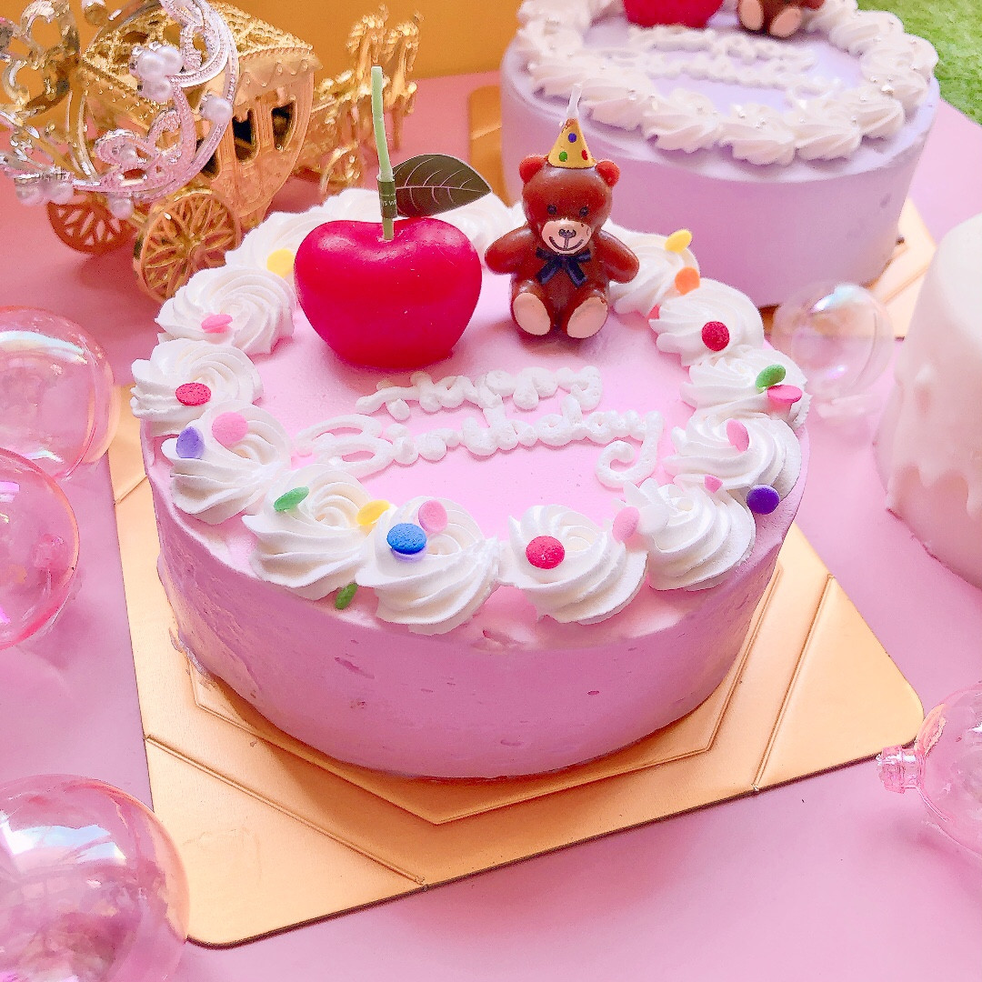 カラー選択♪りんごベアセンイルケーキ 4号（decolne） | Cake.jp