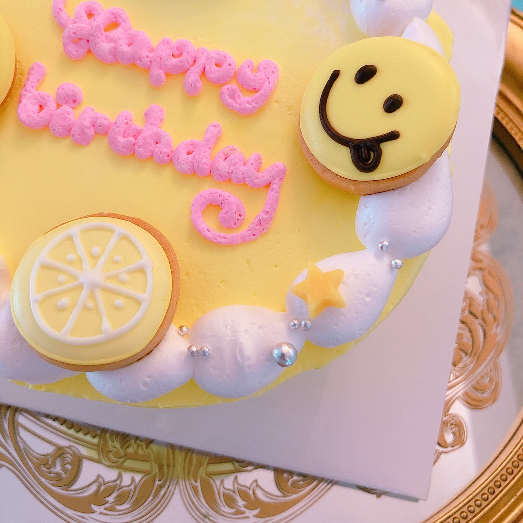 ニコちゃんセンイルケーキ 5号（decolne） | Cake.jp