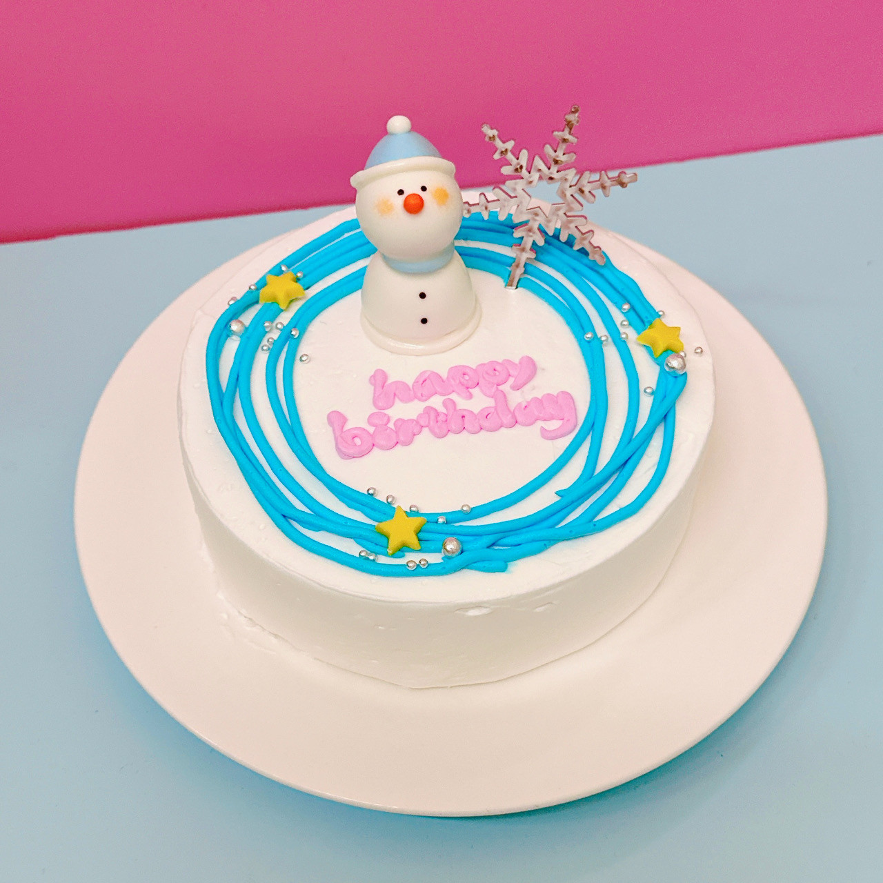 推し活！スノーマンセンイルケーキ 4号（decolne） | Cake.jp