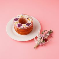 【贈り物に!】お花のいちごバウムとドライフラワー・ミニスワッグのセット【食べられるお花のバウムクーヘン