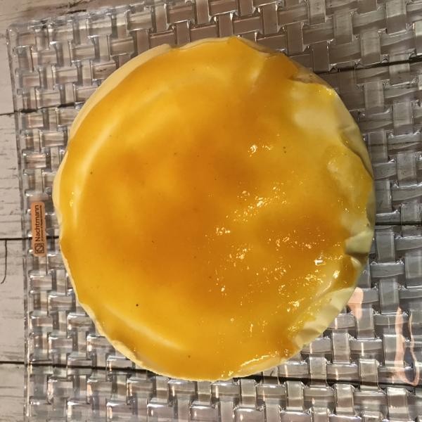 マンゴーのレアチーズケーキ