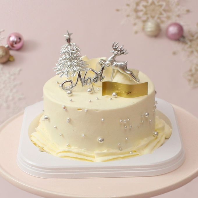 【バラのマドレーヌのお店ランジェラ】クリスマスケーキ「Noel」4号