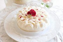 ホワイトローズ レアチーズケーキ   1