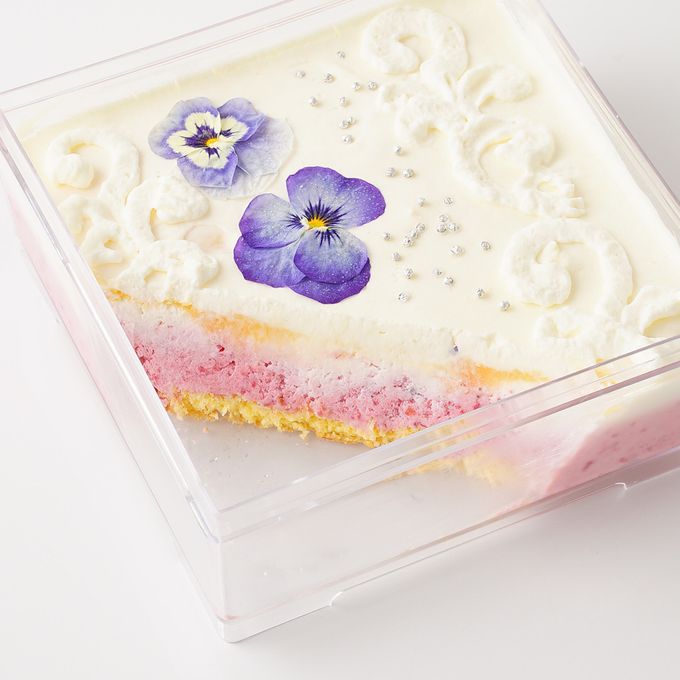 画像のお花のついたケーキは別商品の「レースケーキです。ニットケーキにはお花はつきません。 6