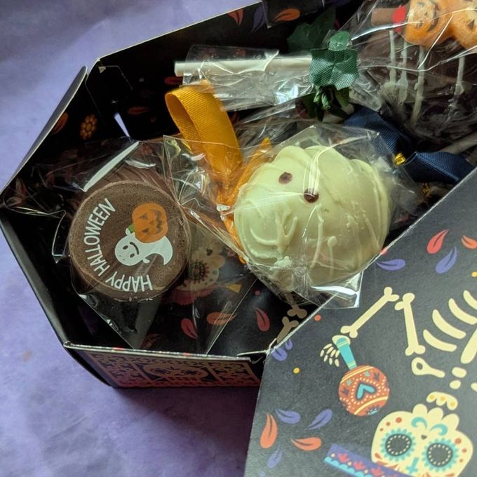 数量限定！ おしゃれなハロウィンデザインBOX ハロウィンのホームパーティーにもぴったり！4３本入ったハッピーハロウィン ミホパンの3本ミニセット【ハロウィン2025】 3
