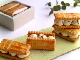発酵バターの極上ラムレーズンサンド 5個入