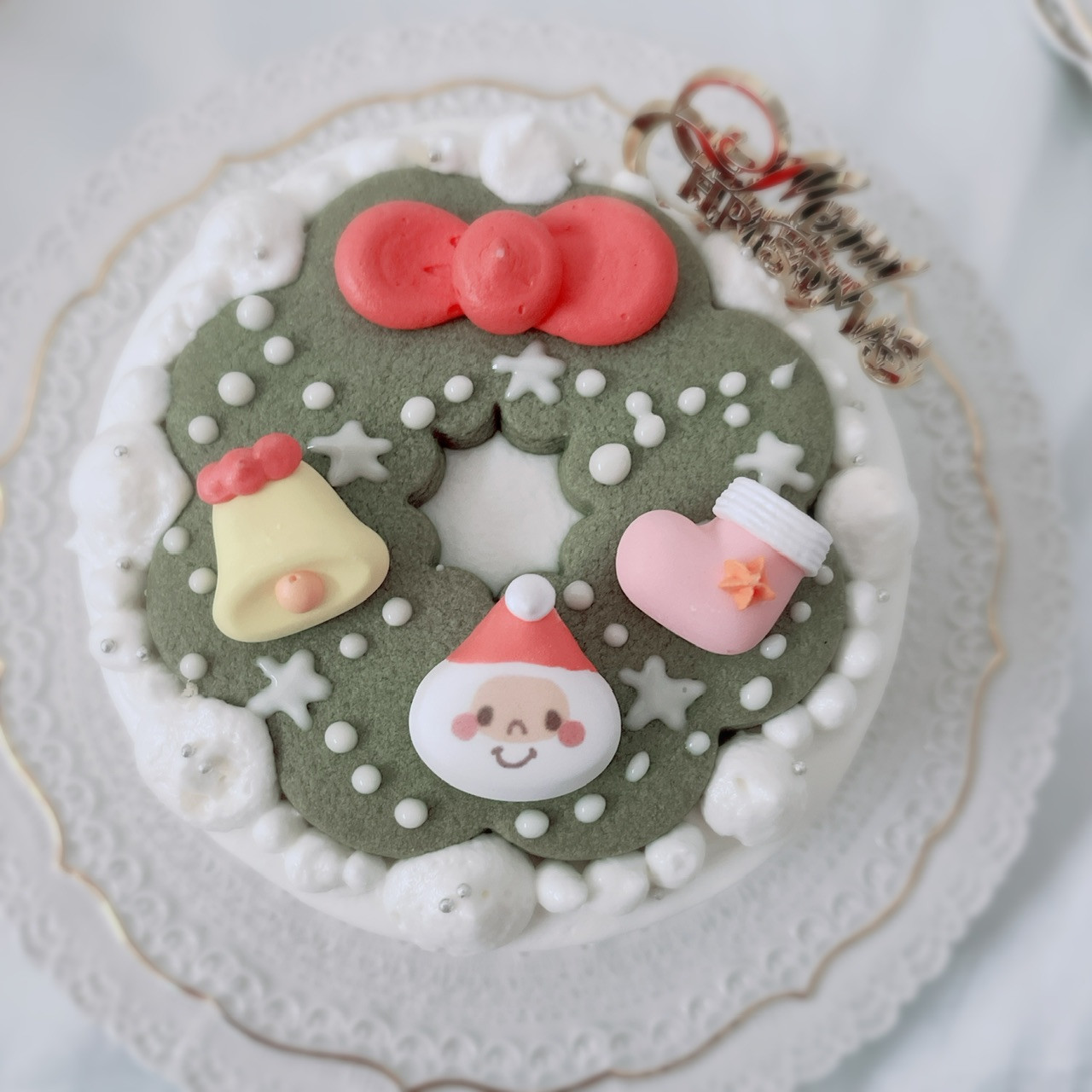 リースクッキーがのったクリスマスケーキ 4号 クリスマス2023（La vie en Rose） | Cake.jp