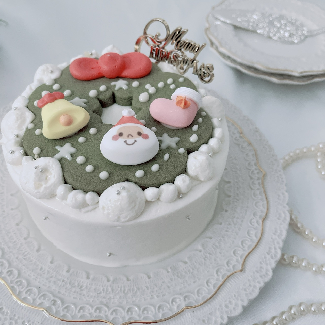 リースクッキーがのったクリスマスケーキ 4号 クリスマス2023（La vie en Rose） | Cake.jp