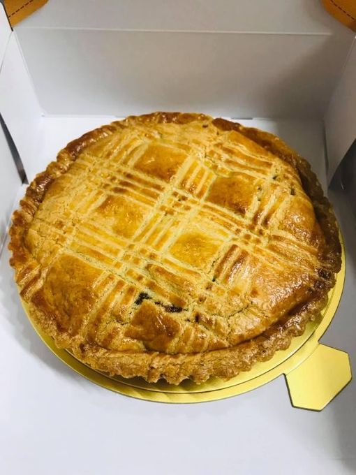 ナッツの美味しいタルト、エンガデイナー 6号（１8センチ） 8～10名様向け  2