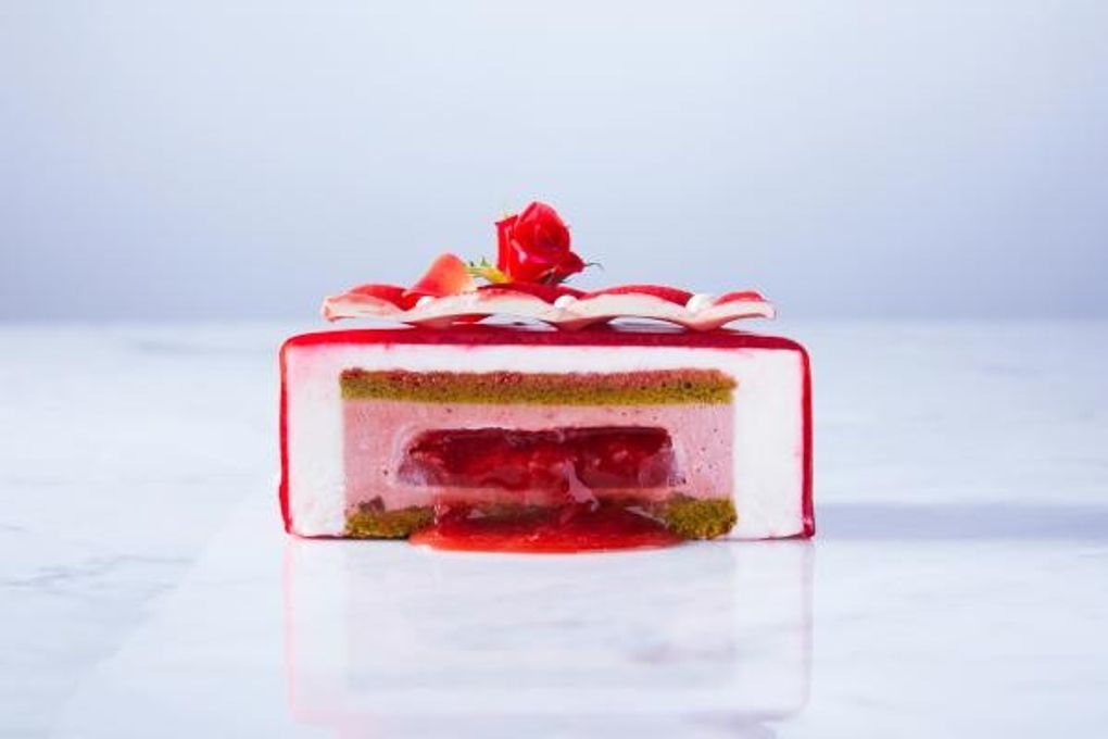 【LOUANGE TOKYO】～クリスマス限定あまおう苺のムースケーキ～ マトラッセルージュ2024 ノエル Matelassee rouge noel クリスマス2024 2