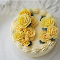 フラワーケーキ lovely rose 黄色 ４号 12cm 