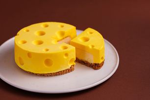 まるでチーズみたいなチーズケーキ  ホワイトデー2026