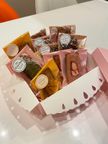 （チョコチップ）フィナンシェ　食感が楽しいカリカリコロコロしたチョコチップを沢山入れて焼き上げたフィナンシェです。 8