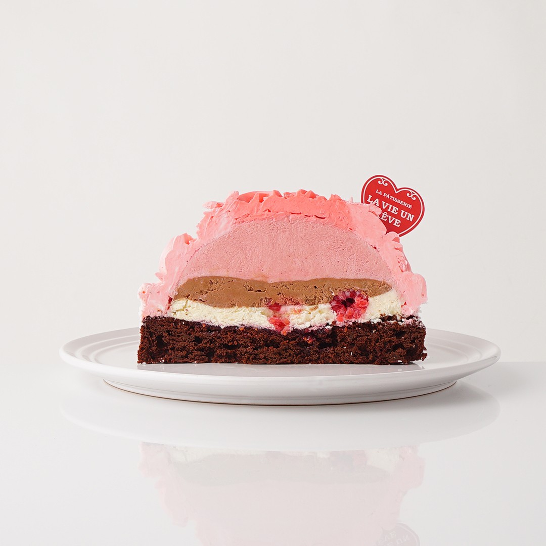 都内の人気店・パティスリーラヴィアンレーヴ】ローズブーケケーキ 5号