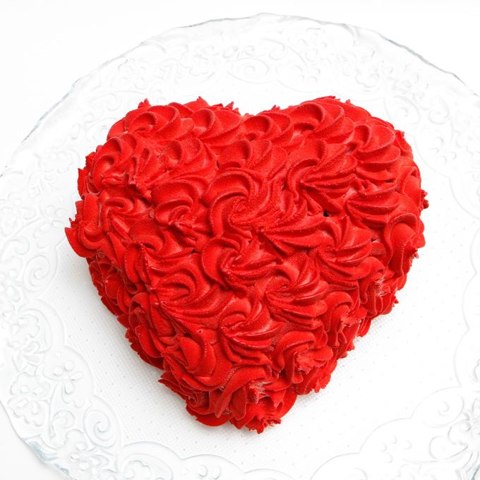 【都内の人気店・パティスリーラヴィアンレーヴ】ハートのレッドローズブーケケーキ4号 母の日2026 3