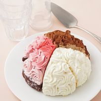 【都内の人気店・パティスリーラヴィアンレーヴ】ブーケケーキ3種セット ５号サイズ６カット